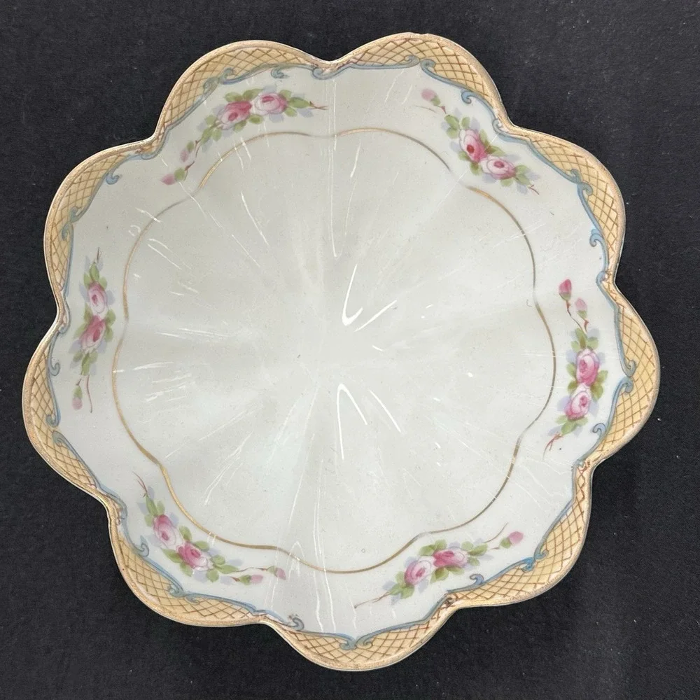 Antique Nippon‎ Tri Footed Hand Painted 6